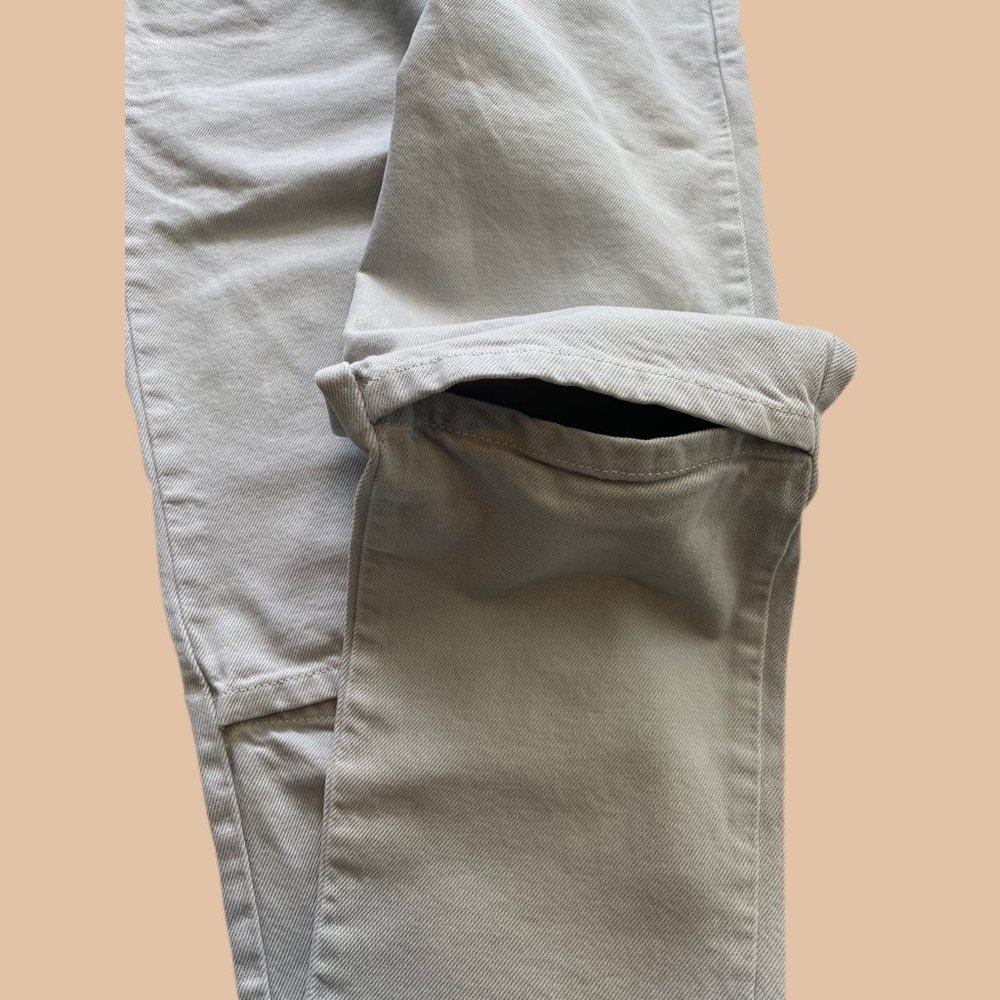 TopMan - Light Grey Wash - Tapered Jeans